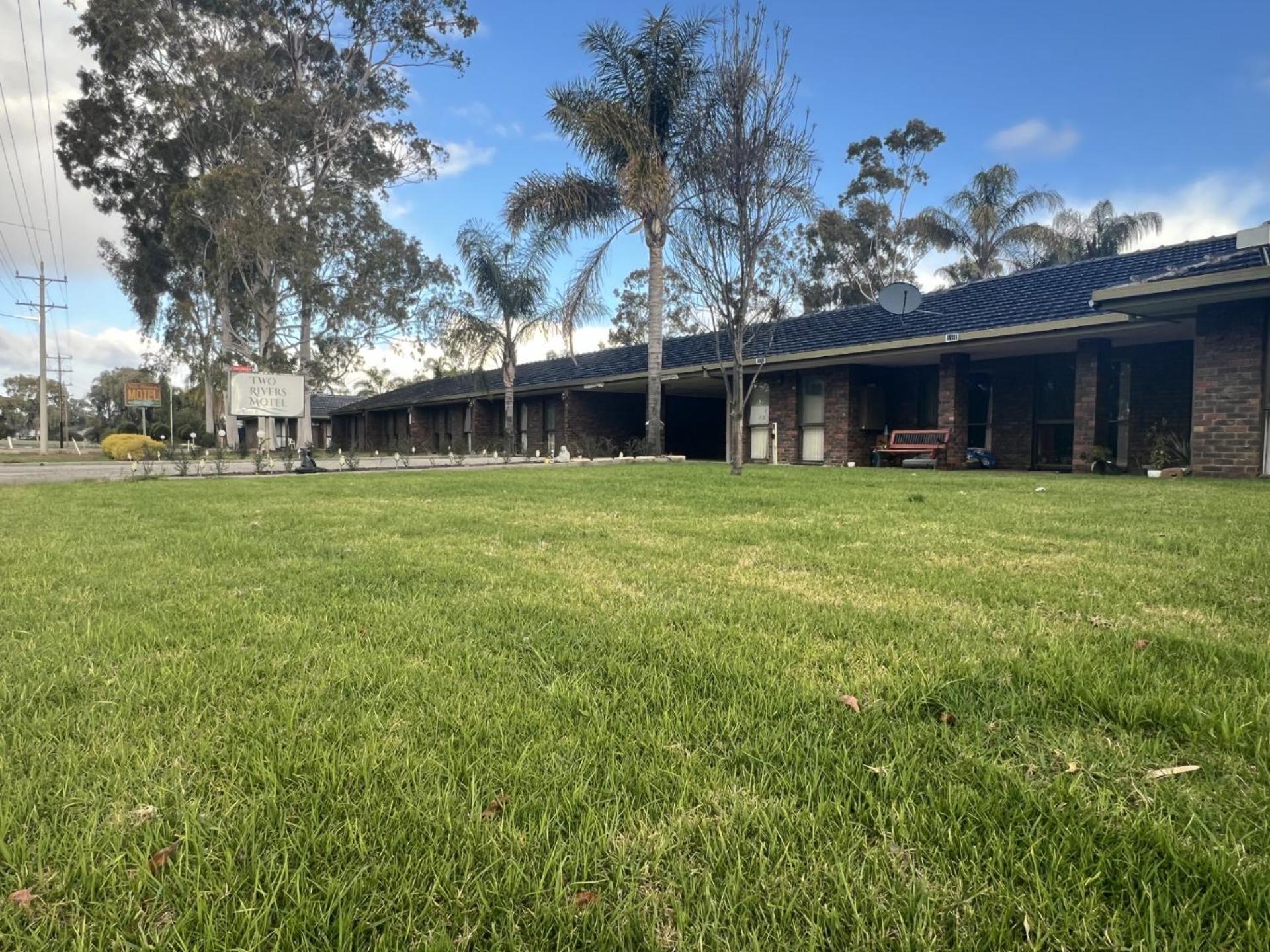 Two Rivers Motel Wentworth Εξωτερικό φωτογραφία